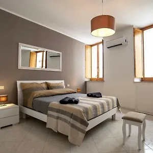 La Casa Nel Corso , Cagliari Italia